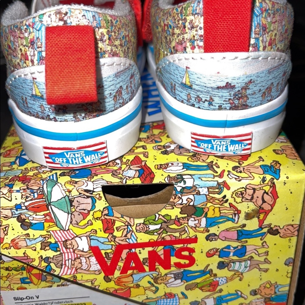 Two size 5 Vans Never worn in box